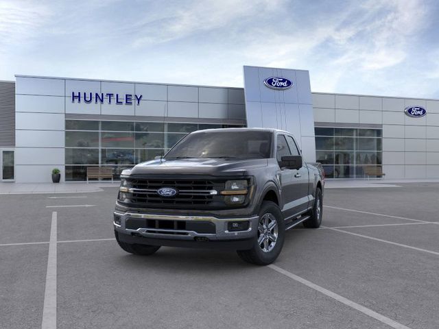 2024 Ford F-150 XLT photo 2