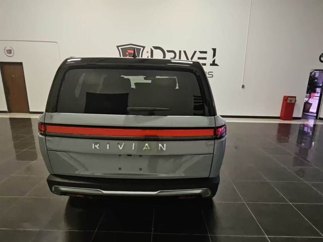 2023 Rivian R1S Adventure photo 3