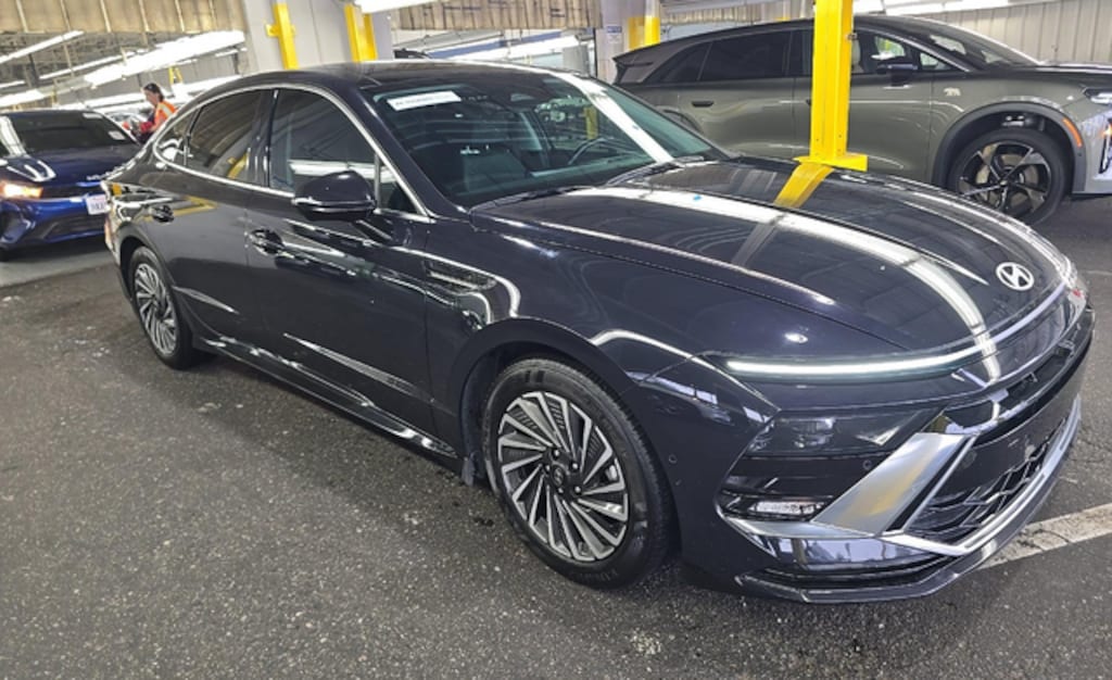 Used 2024 Hyundai Sonata Hybrid Limited Sedan