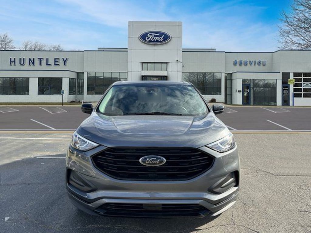 Used 2024 Ford Edge SE SUV