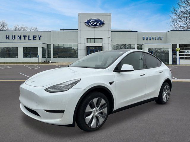 2023 Tesla Model Y Long Range Dual Motor All-Wheel Drive's photo