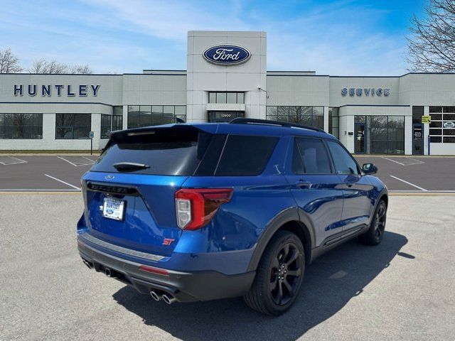 2023 Ford Explorer ST photo 4