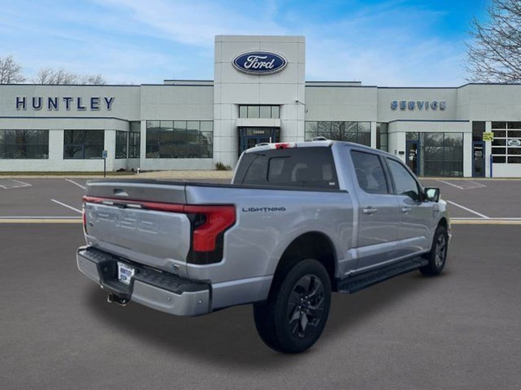 Used 2022 Ford F-150 Lightning Lariat Truck