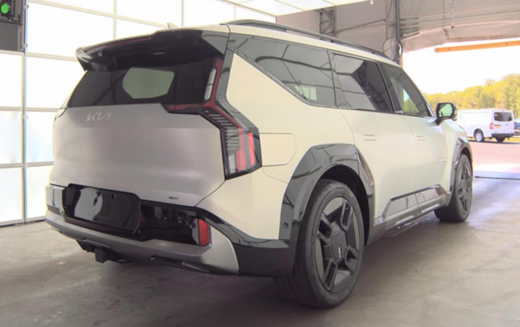 Used 2024 Kia EV9 GT-Line SUV