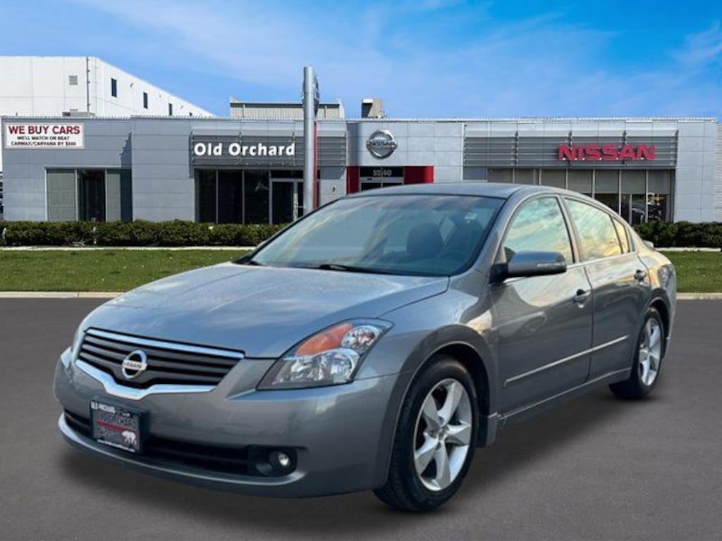 Used 2009 Nissan Altima 3.5 SE Sedan