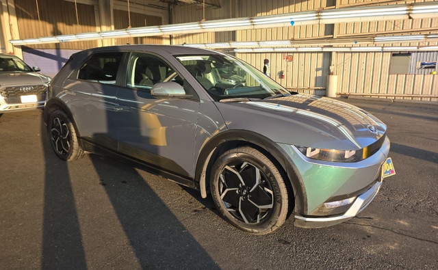 Used 2024 Hyundai IONIQ 5 SEL with VIN KM8KNDDFXRU239394 for sale in Huntley, IL