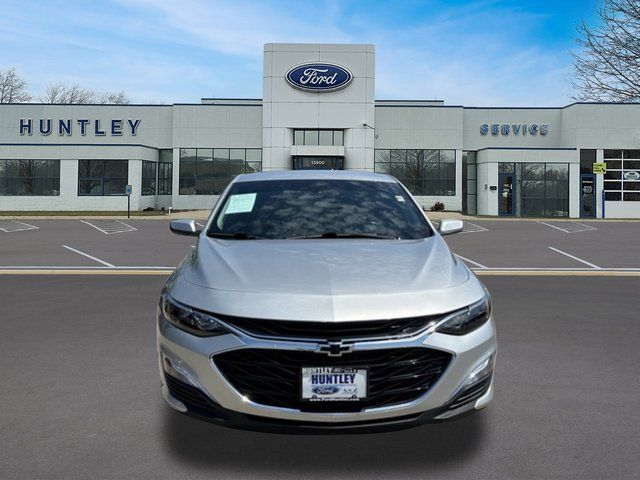 Used 2021 Chevrolet Malibu RS with VIN 1G1ZG5ST1MF015612 for sale in Huntley, IL
