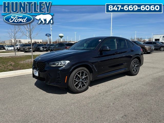 2022 BMW X4 xDrive30i's photo