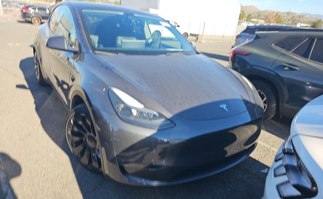 Used 2023 Tesla Model Y Performance with VIN 7SAYGDEF5PF698185 for sale in Huntley, IL