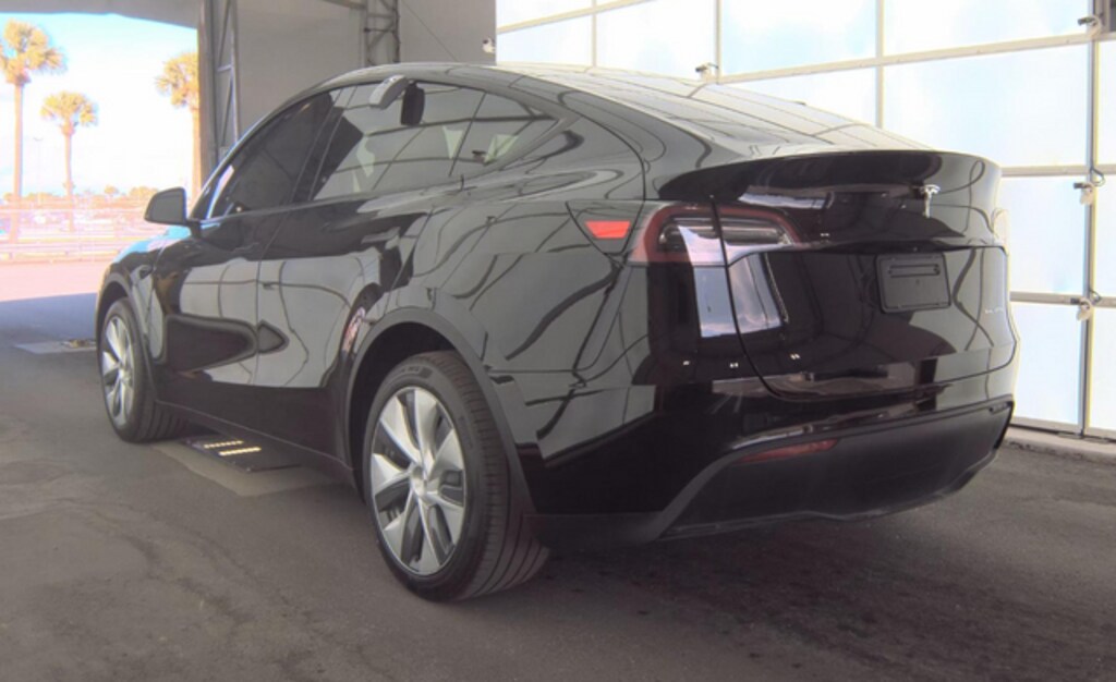 Used 2023 Tesla Model Y Long Range SUV
