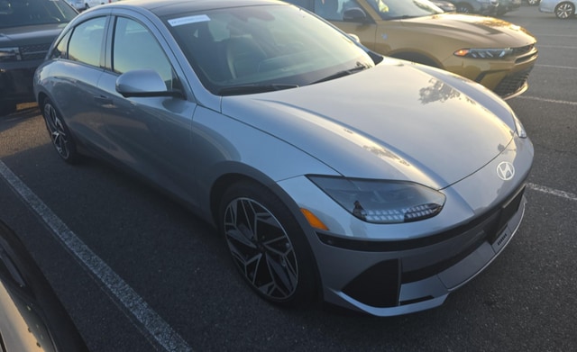 Used 2023 Hyundai IONIQ 6 Limited with VIN KMHM54AC3PA026725 for sale in Huntley, IL