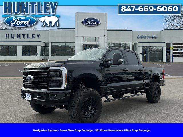2025 Ford F-250 Super Duty Platinum's photo