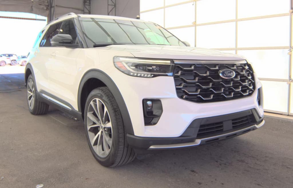Used 2025 Ford Explorer Platinum SUV