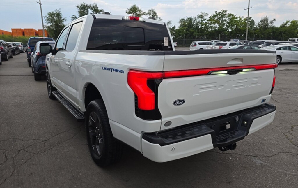 Used 2024 Ford F-150 Lightning Lariat Truck