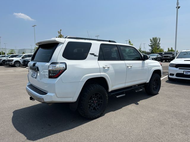 2022 Toyota 4Runner TRD Off-Road Premium photo 4