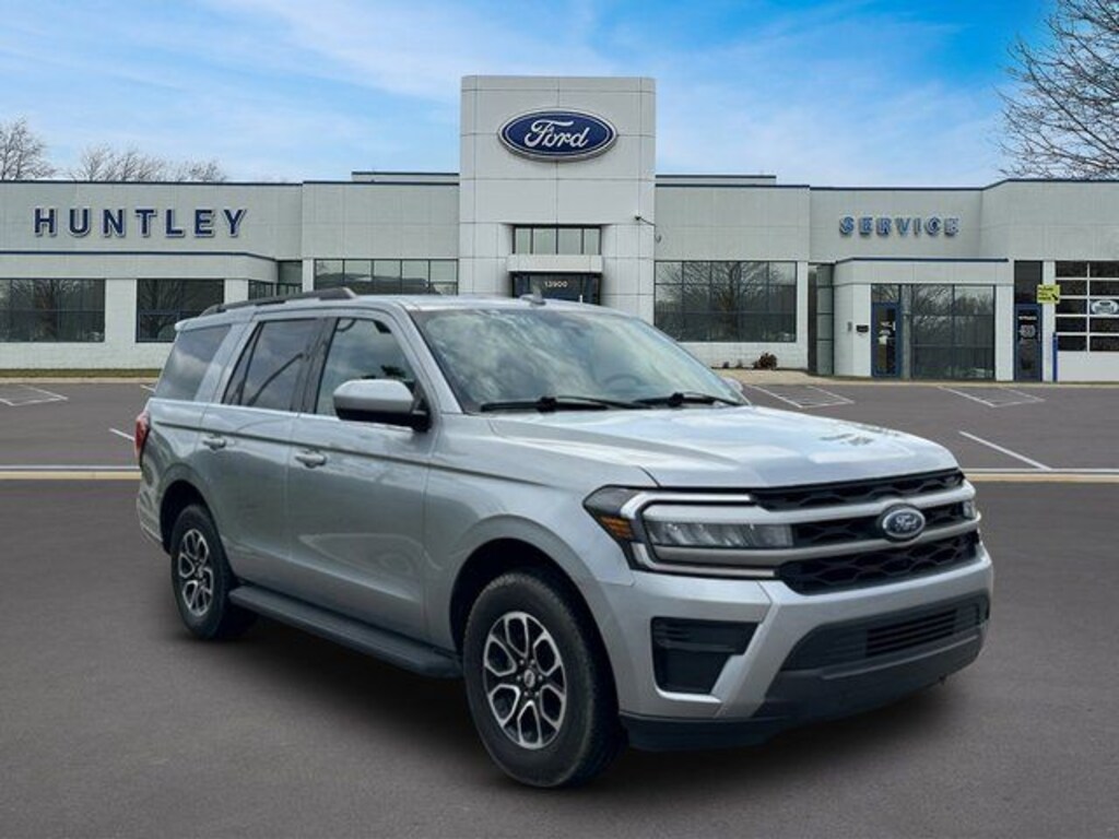 Used 2024 Ford Expedition XLT SUV