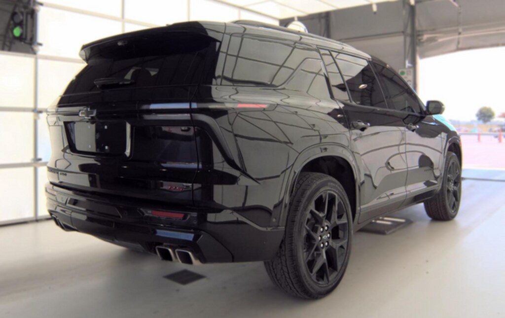 Used 2024 Chevrolet Traverse RS SUV