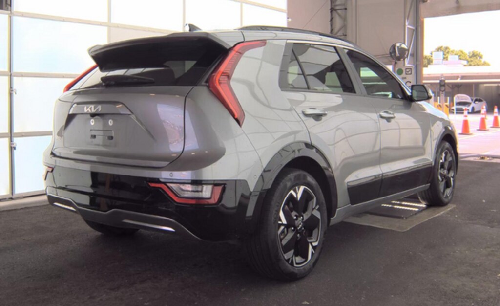 Used 2023 Kia Niro EV Wave SUV
