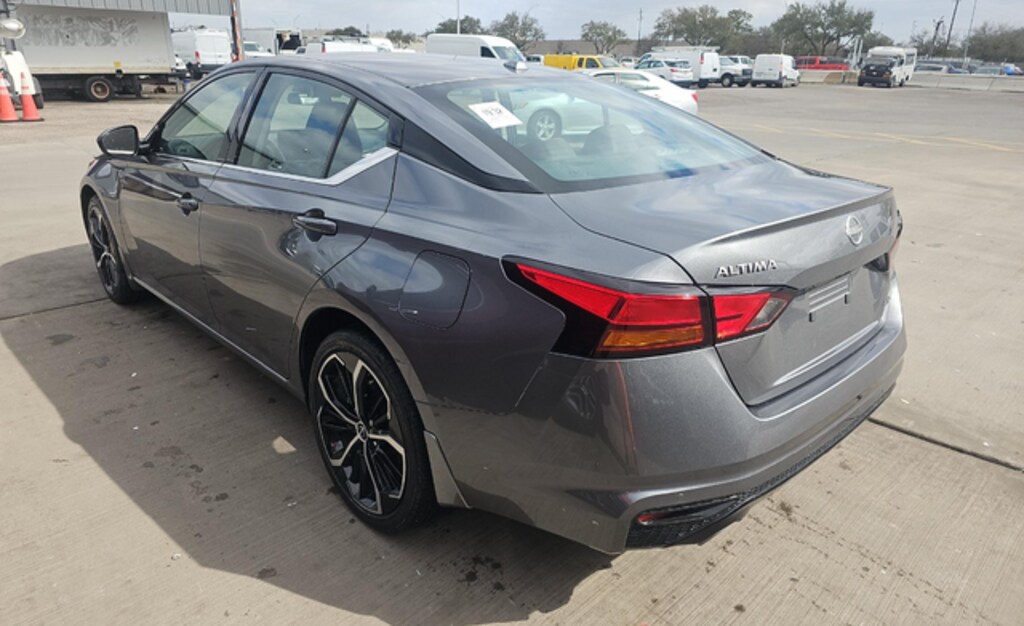 Used 2024 Nissan Altima 2.5 SR Sedan