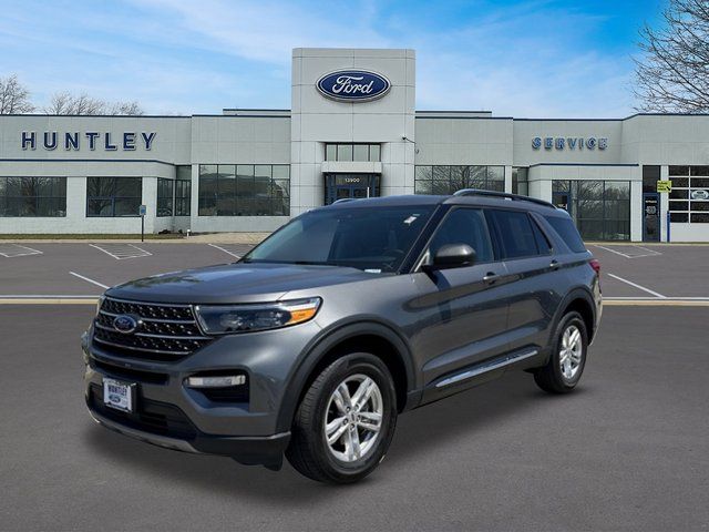 2024 Ford Explorer XLT 4WD's photo