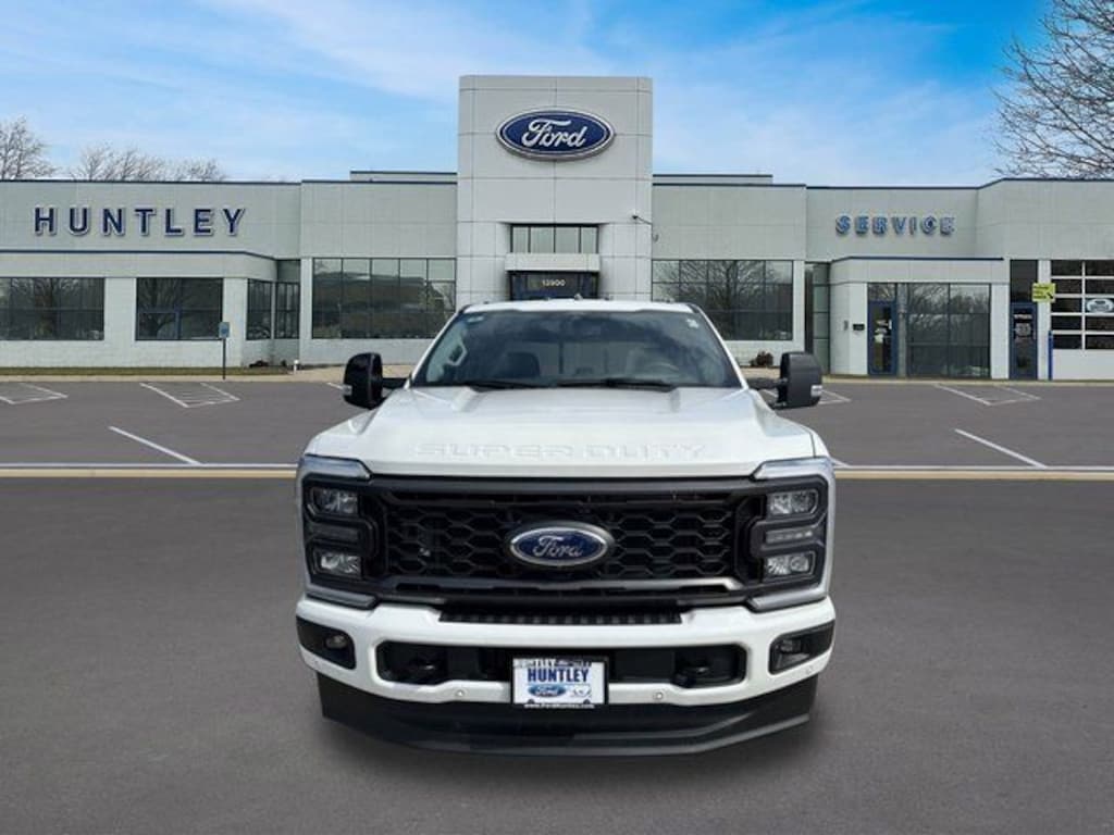Used 2024 Ford F-250SD Lariat Truck