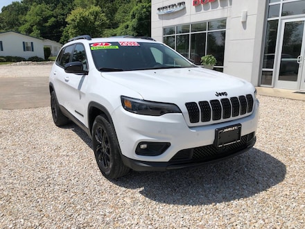 2023 Jeep Cherokee Altitude Lux SUV