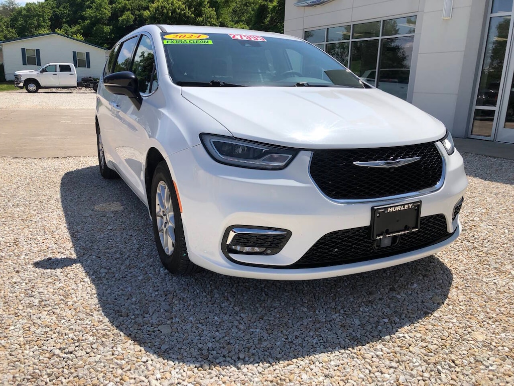 Used 2024 Chrysler Pacifica Touring L Van Passenger Van