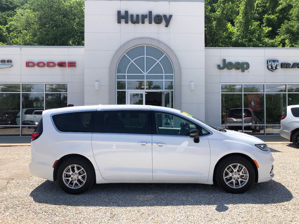 Used 2024 Chrysler Pacifica Touring L Van Passenger Van