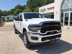 2025 Ram 2500 TRADESMAN CREW CAB 4X4 6'4 BOX Pickup