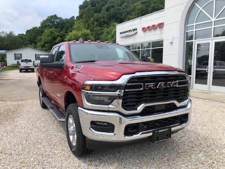 2025 Ram 2500 BIG HORN CREW CAB 4X4 6'4 BOX Pickup