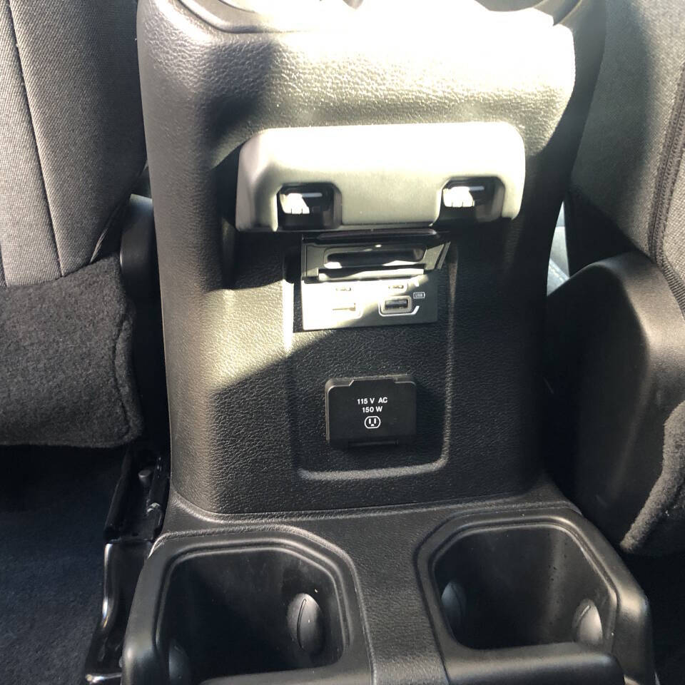 2025 Jeep Wrangler 4-Door Sahara - Photo 24