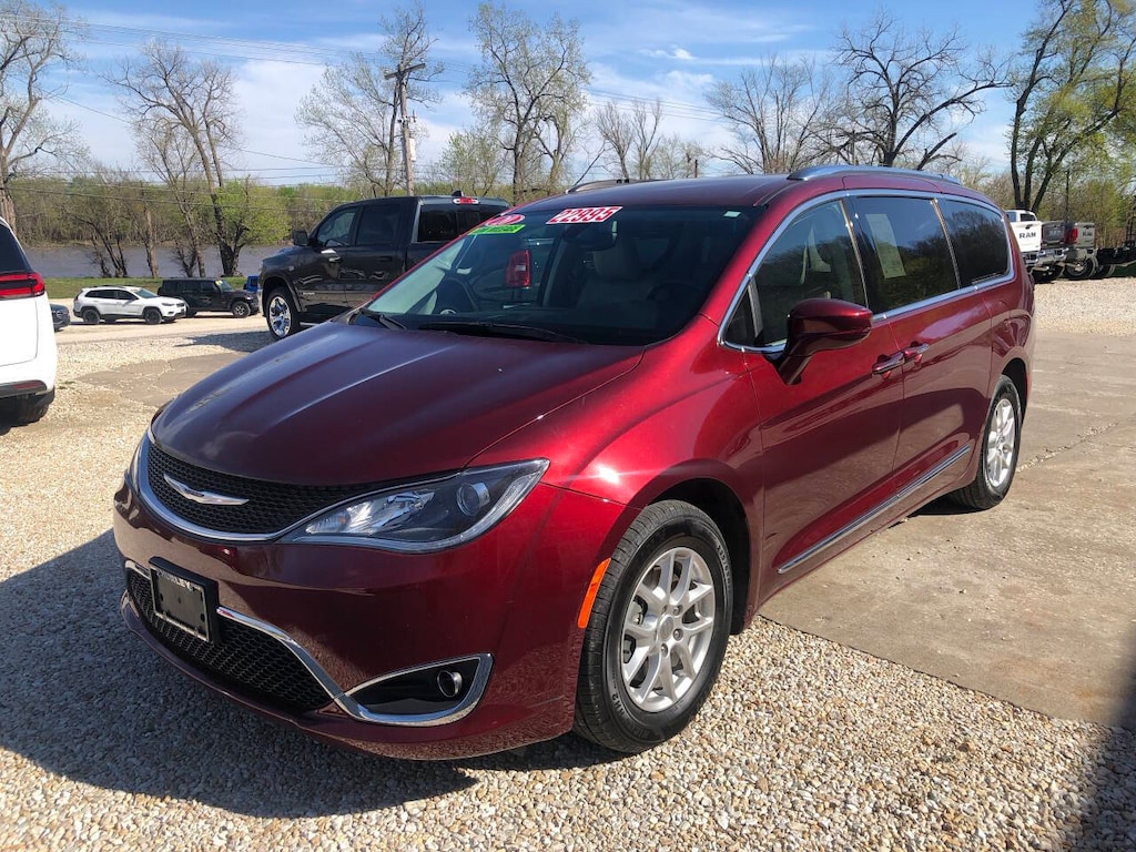 Used 2020 Chrysler Pacifica Touring L Van Passenger Van