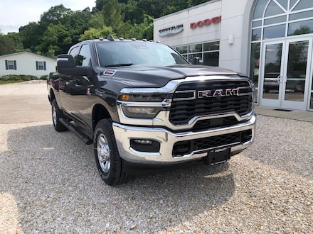 2025 Ram 2500 TRADESMAN CREW CAB 4X4 6'4 BOX Pickup