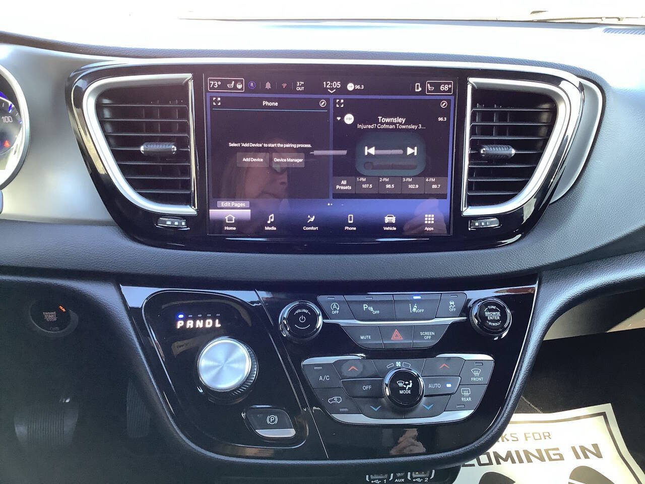 2025 Chrysler Pacifica Select - Photo 18