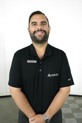 Staff member Mustafa Hasan  from ID_740d88073949