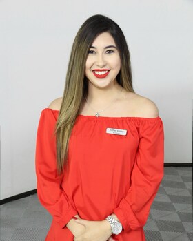 Staff member Esther Espiricueta from ID_1709edf5d6fa
