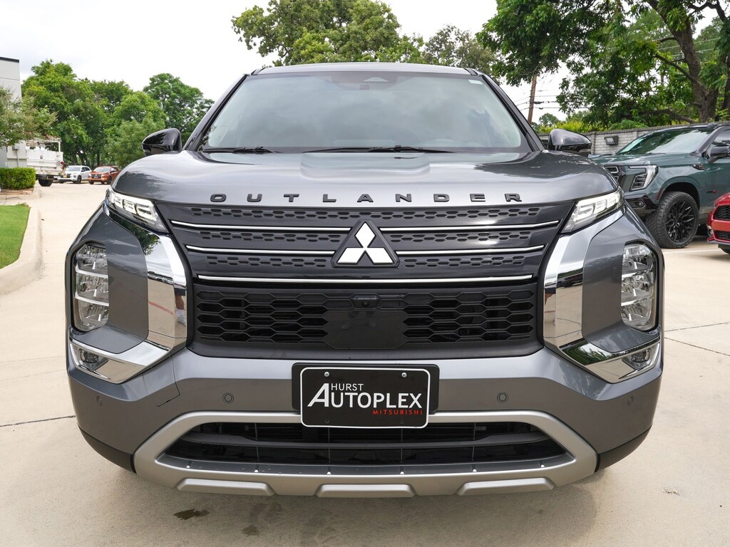 Used 2024 Mitsubishi Outlander SE SUV