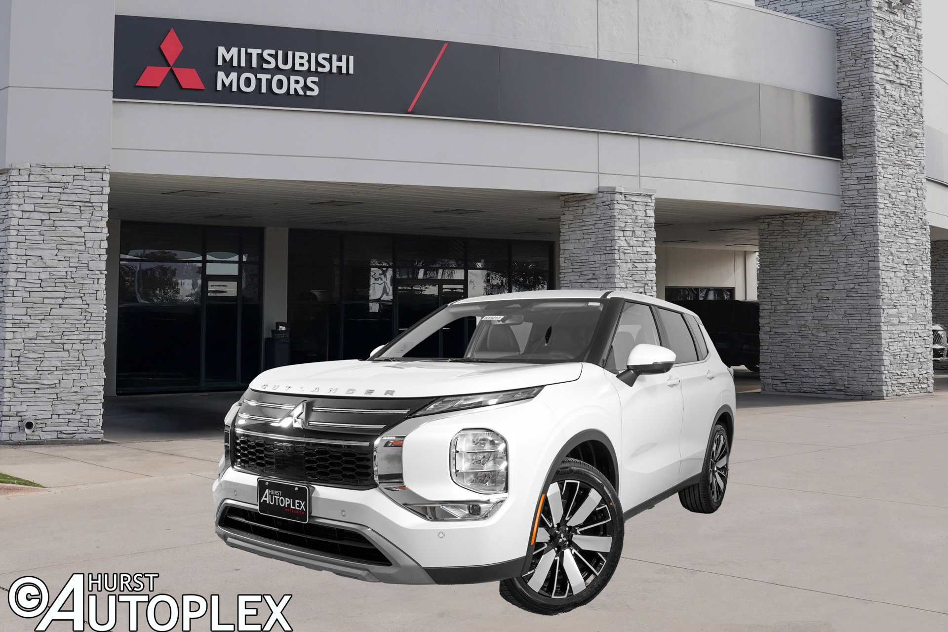 New 2026 Mitsubishi Outlander SE 1.5T 2WD SUV