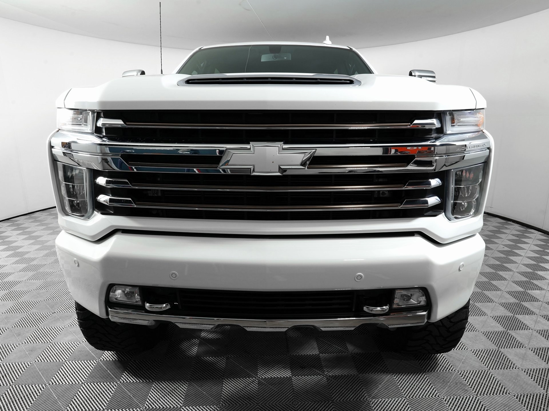 Used 2020 Chevrolet Silverado 2500HD High Country with VIN 1GC4YREY2LF101409 for sale in Hurst, TX