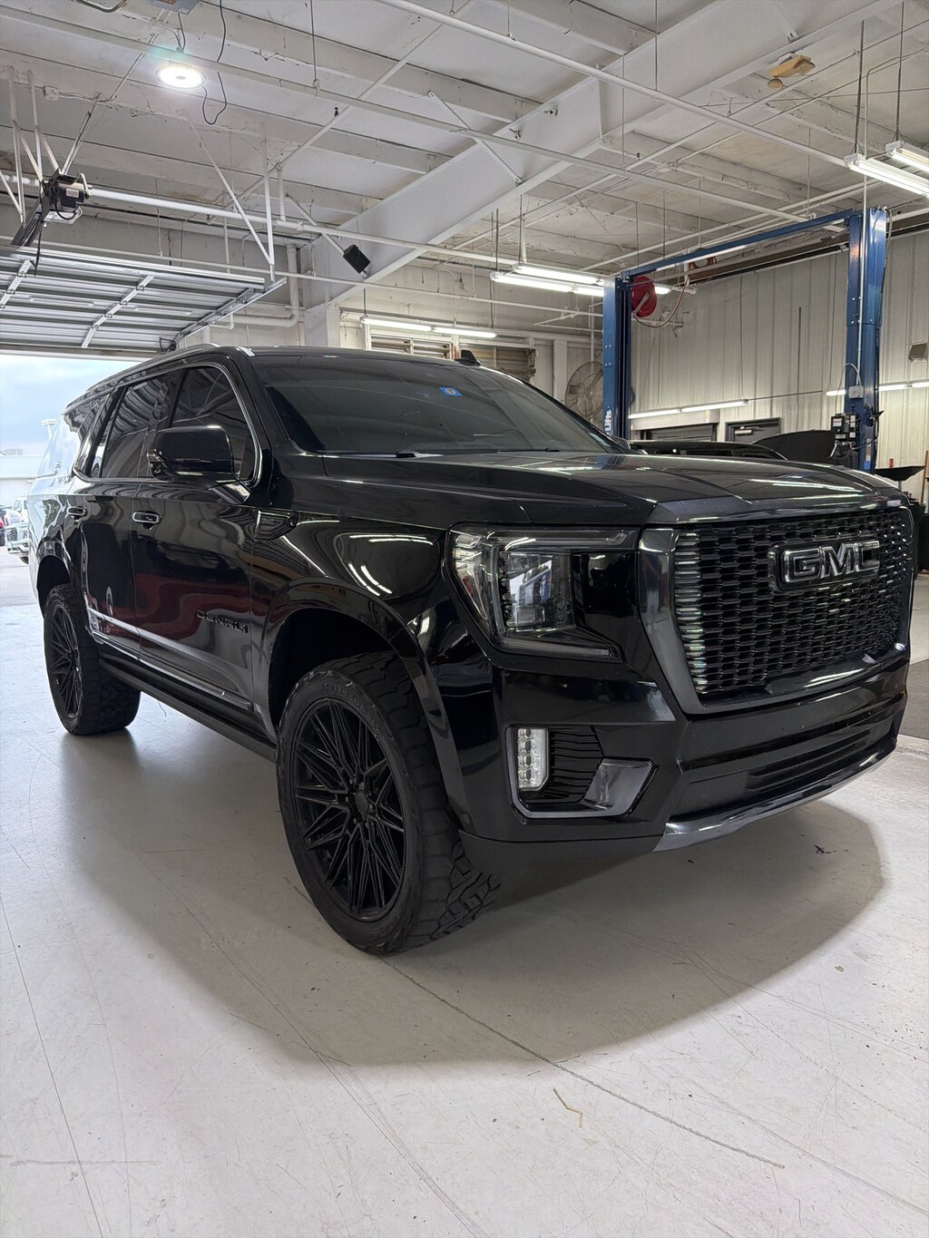 Used 2023 GMC Yukon Denali Ultimate SUV