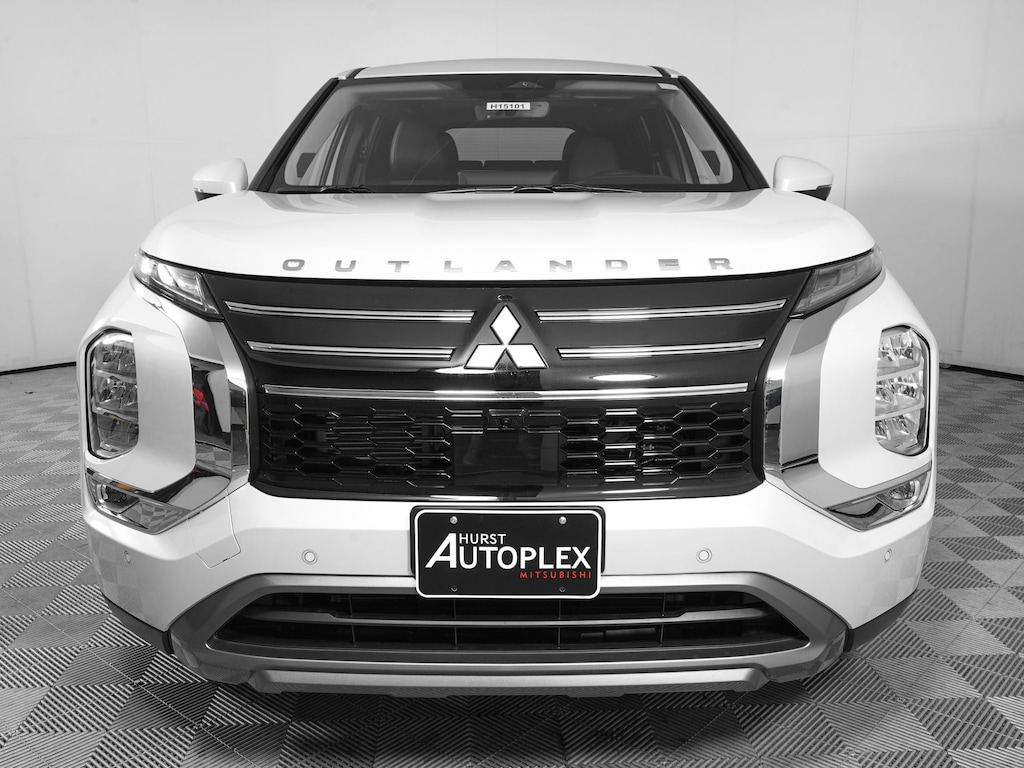 New 2026 Mitsubishi Outlander SE SUV