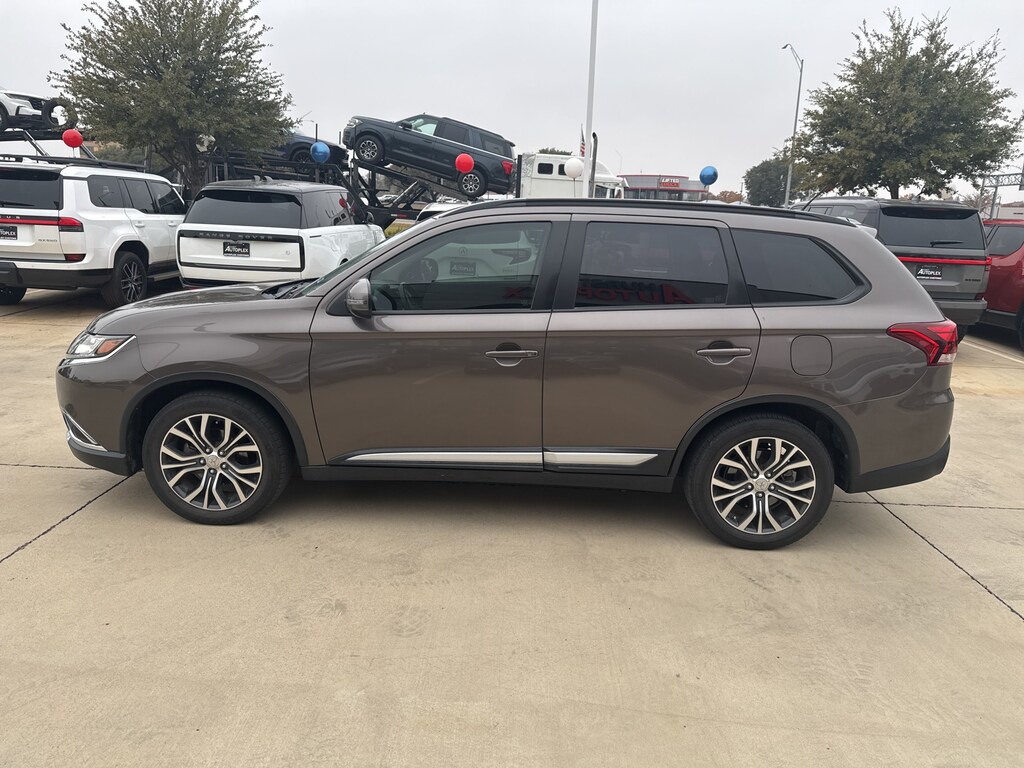 Used 2016 Mitsubishi Outlander SEL SUV
