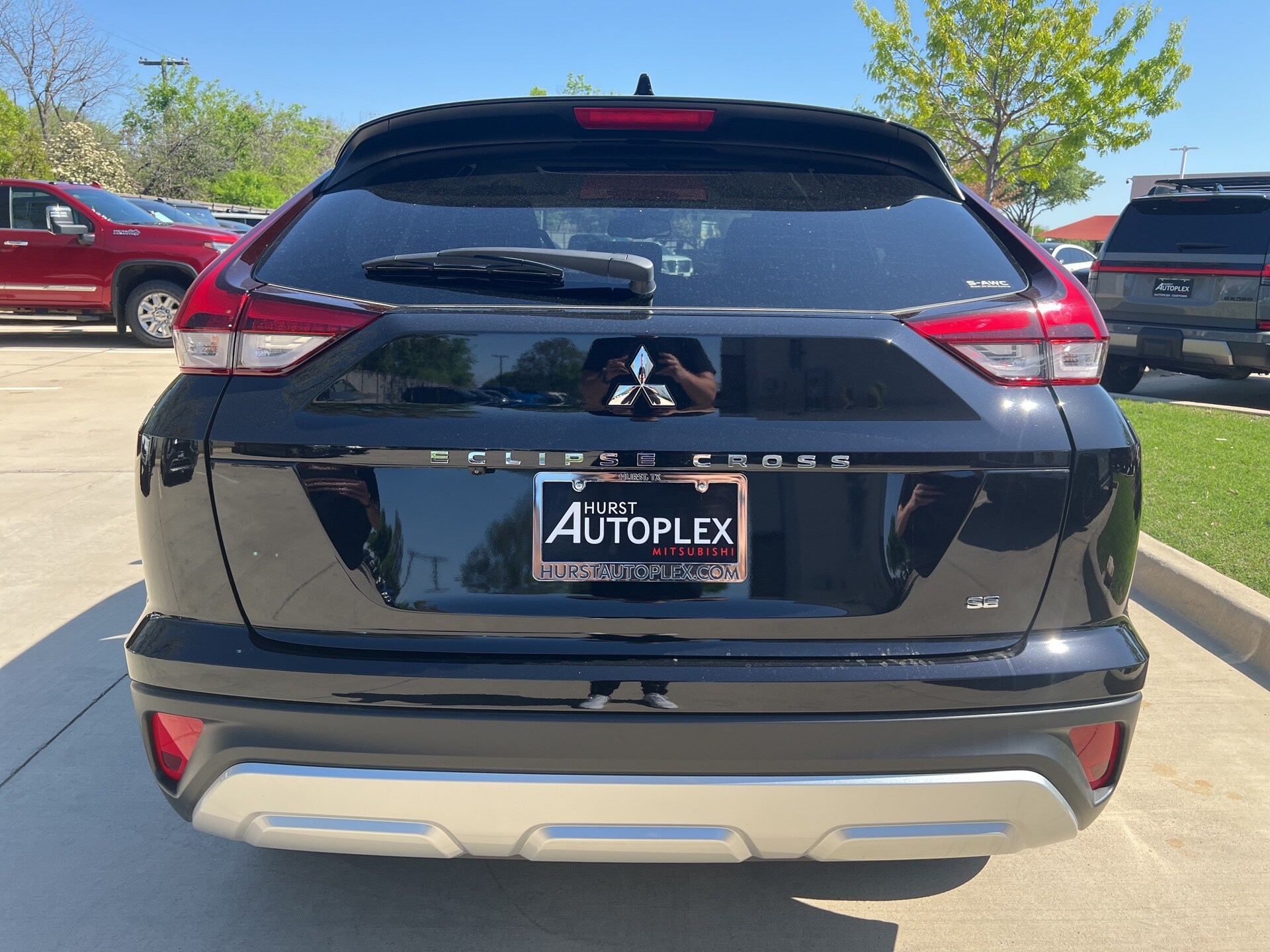2025 Mitsubishi Eclipse Cross SE photo 2