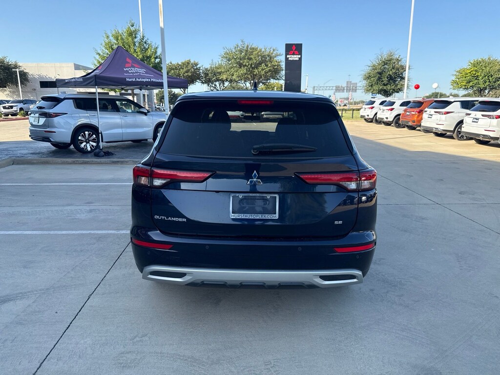 Used 2023 Mitsubishi Outlander SE Special Edition SUV