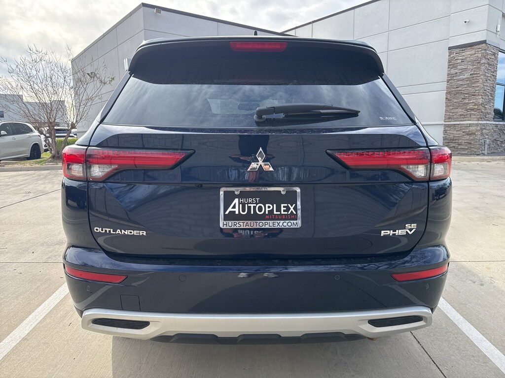 New 2025 Mitsubishi Outlander PHEV SE SUV