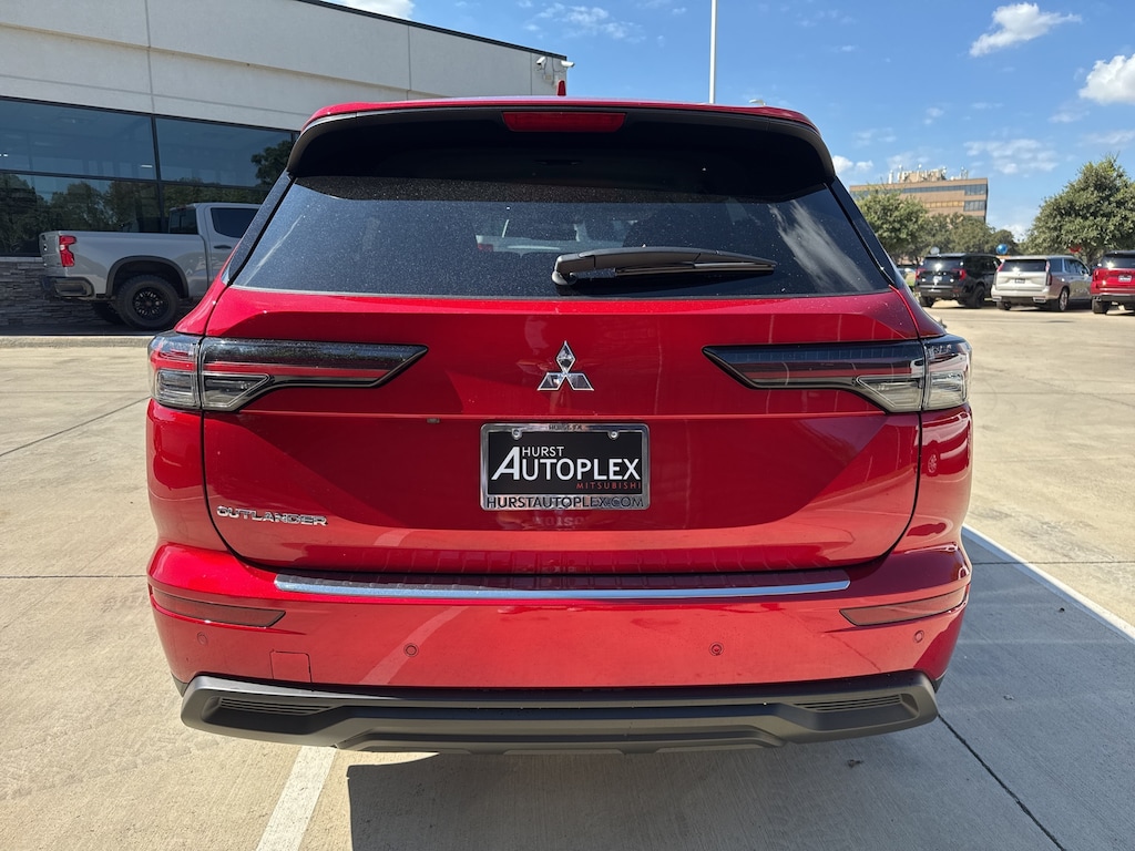 New 2025 Mitsubishi Outlander ES SUV