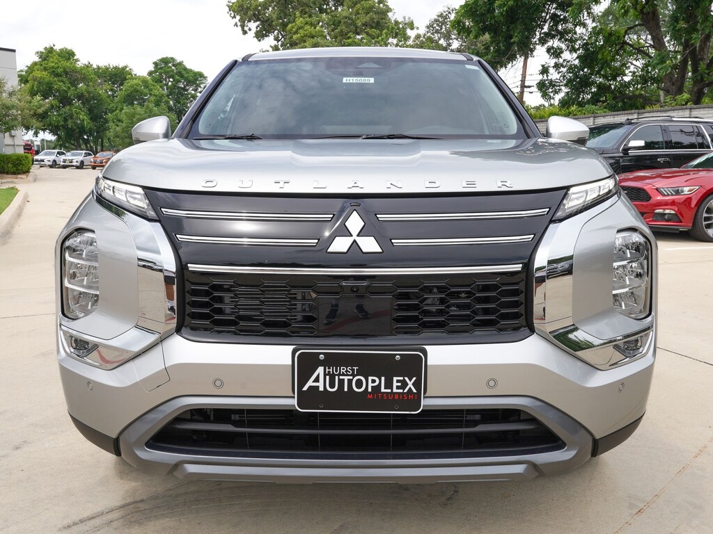 New 2026 Mitsubishi Outlander SE SUV