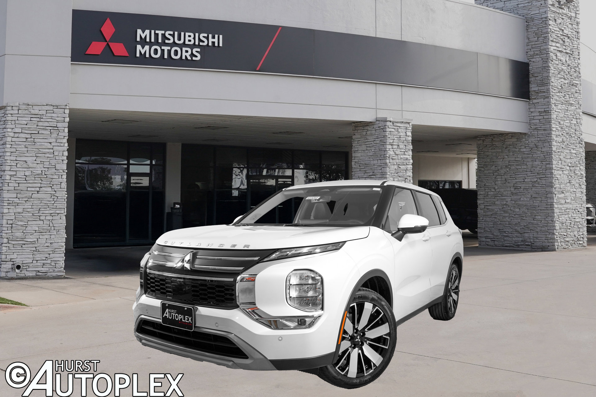 New 2026 Mitsubishi Outlander SE 1.5T 2WD SUV