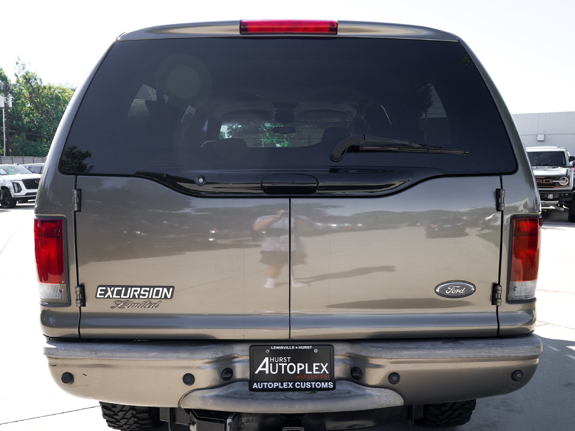 Used 2005 Ford Excursion Limited 6.0L SUV