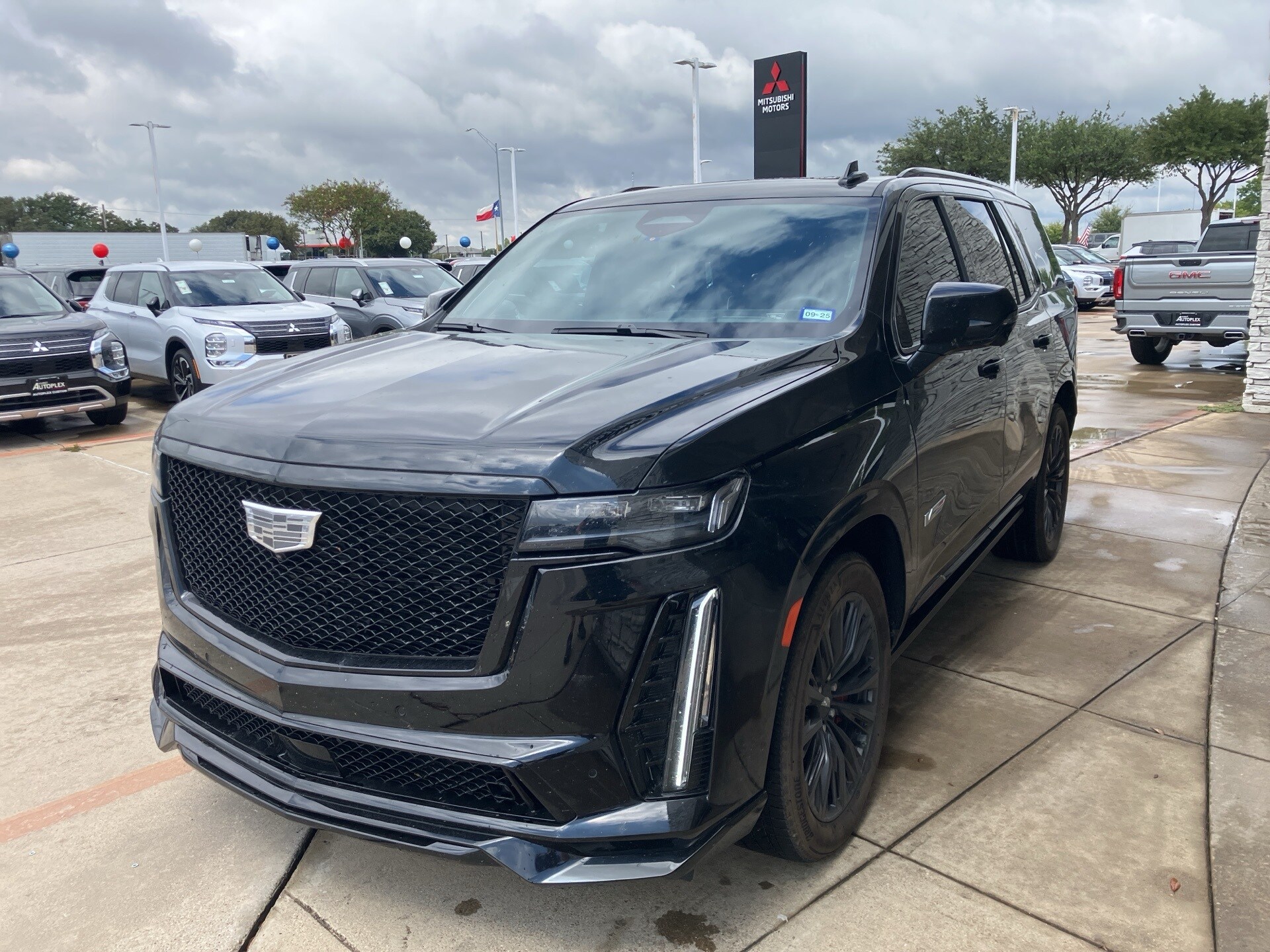 Used 2023 Cadillac Escalade V-Series with VIN 1GYS4HK94PR483869 for sale in Hurst, TX